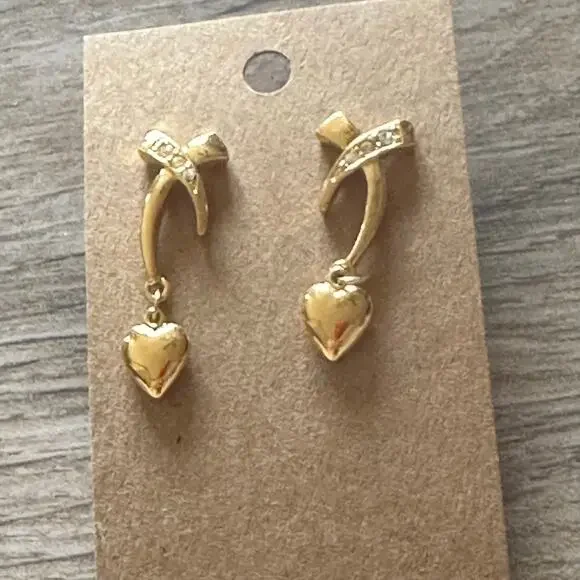 Avon hearts kiss delicate Avon earrings from 1994 - Picture 4 of 5